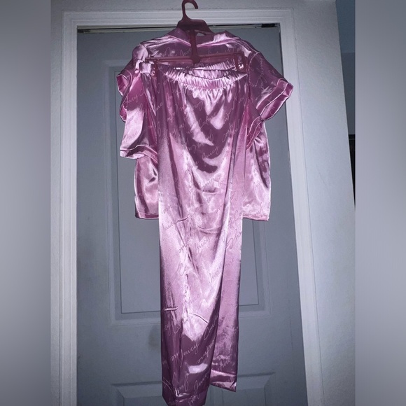 🩷NWT Juicy Couture 3 piece pink silk like pjs set size XL - Picture 4 of 5